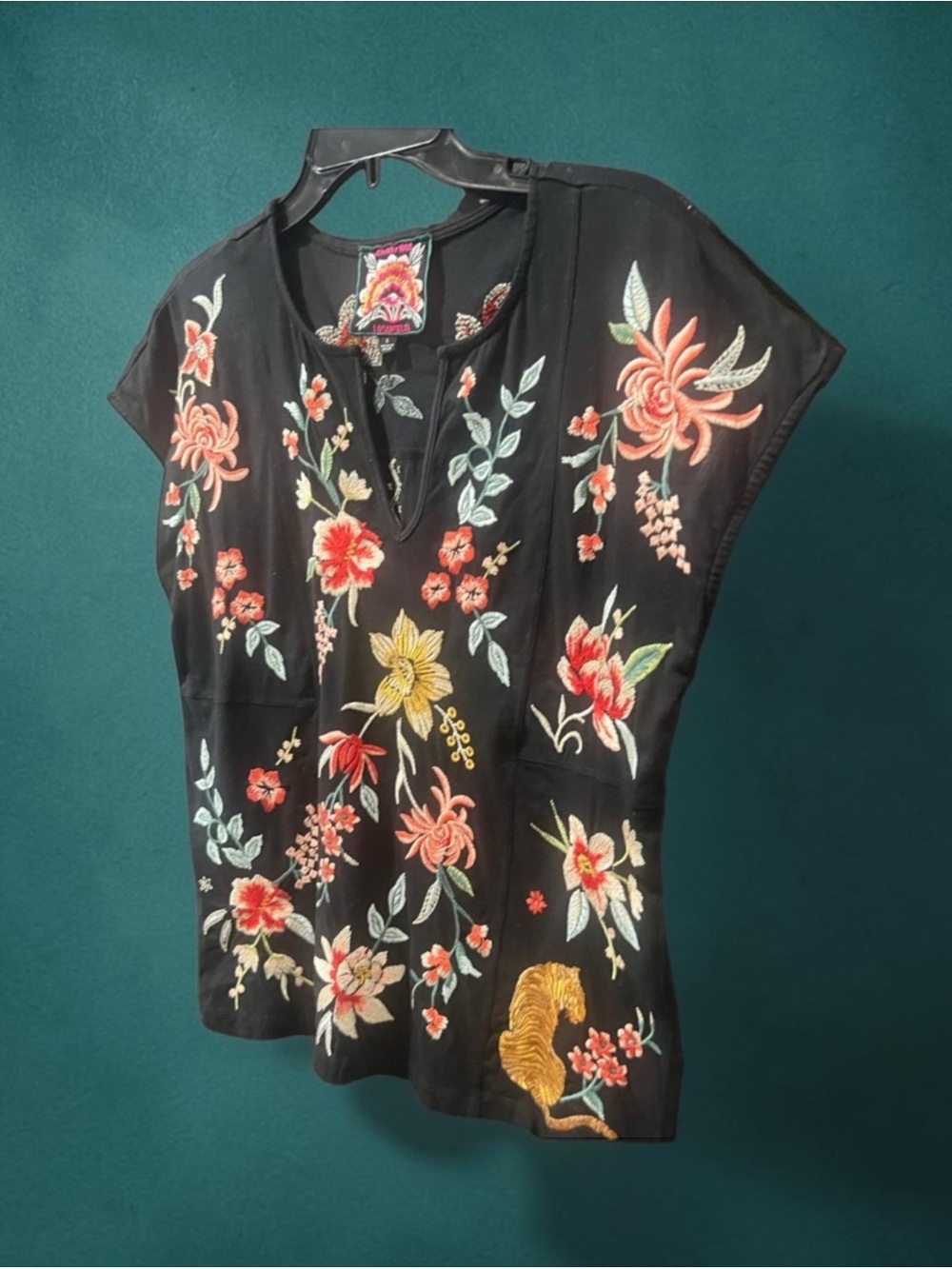Johnny Was | Black Floral Embroidered Knit Top | Size Small